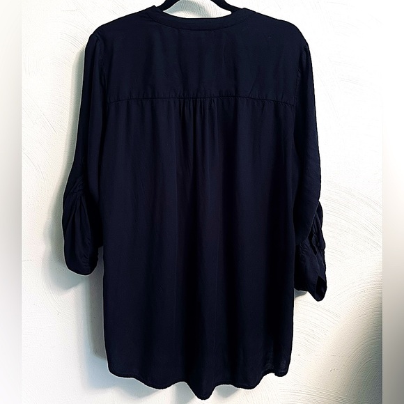 EUC~St. John’s Bay Navy Blue Blouse - Picture 3 of 6
